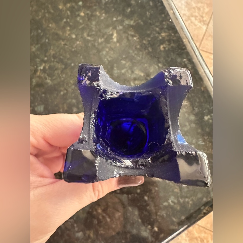 Eiffel Tower blue glass figurine/ornament - Picture 4 of 14
